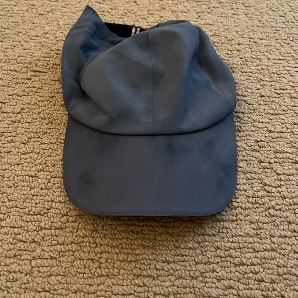 Women's Fast and Free Ponytail Running Hat